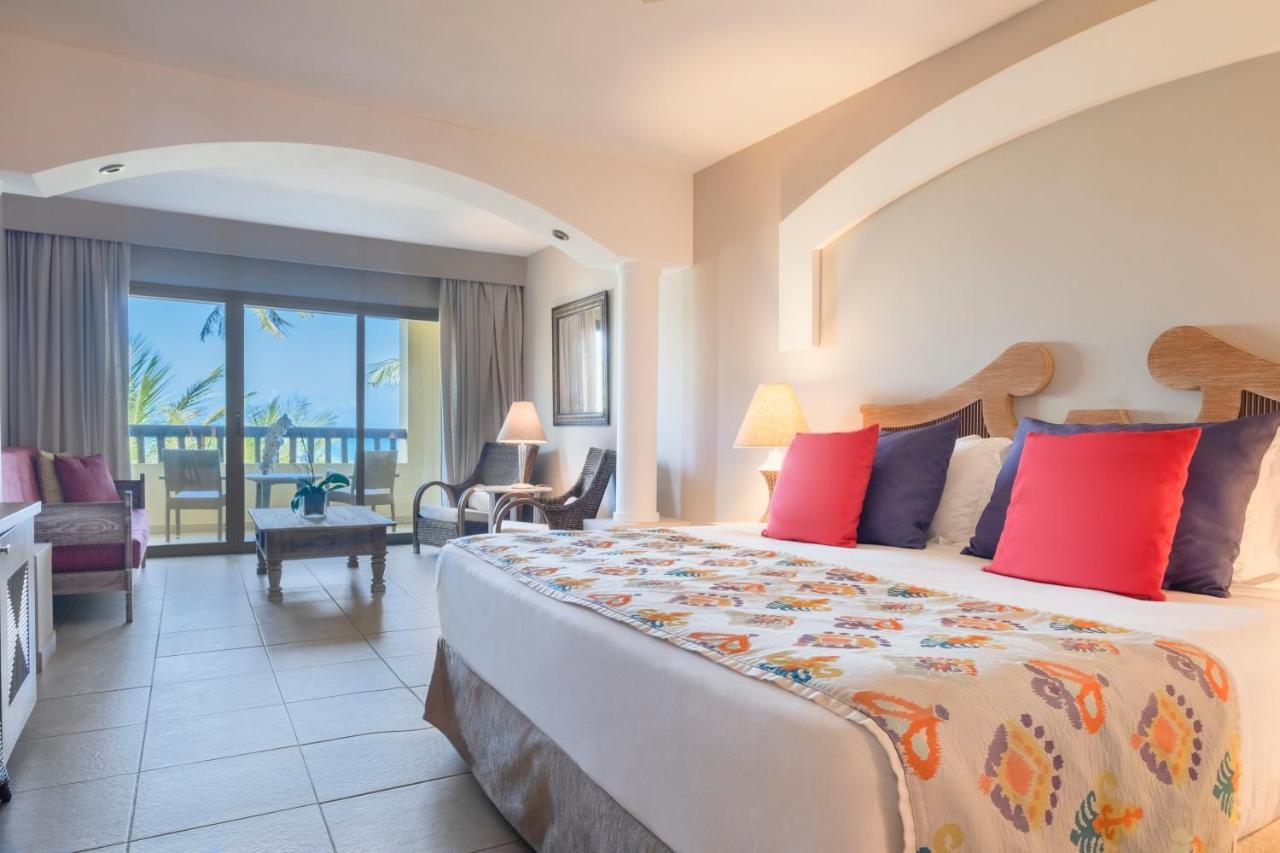 Junior Suite Ocean Front Single